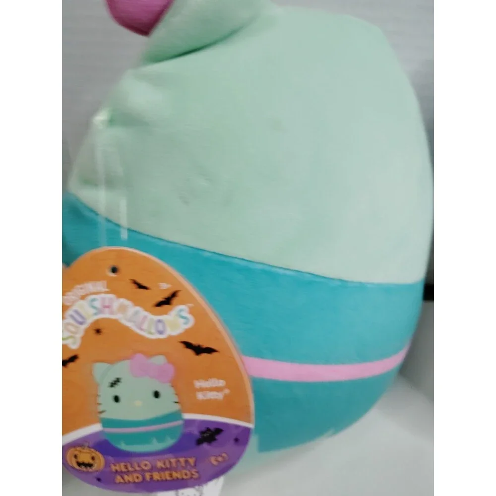 Squishmallows Hello Kitty and Friends Halloween Hello Kitty & Kuromi